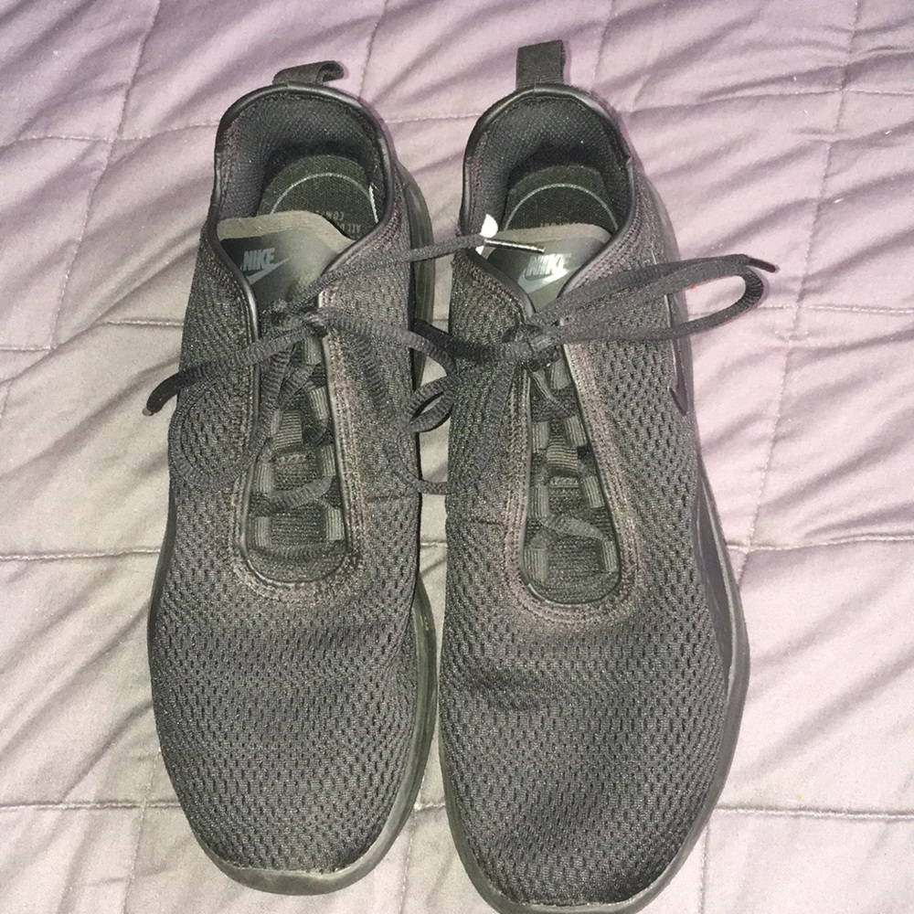 BRAND NEW nike all black air max. Or best offer.